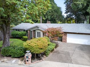 1545 Cloverleaf Rd, Lake Oswego, OR 97034