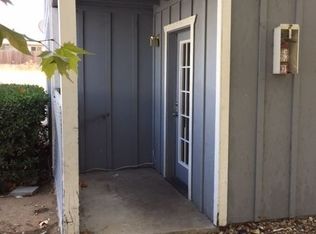 21508 Golden Hills Blvd APT 2, Tehachapi, CA 93561