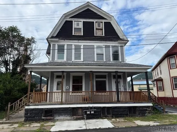 111-113 Peter St, Johnstown, PA 15901