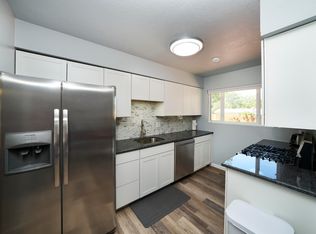 1909 Chelwood Park Blvd NE, Albuquerque, NM 87112