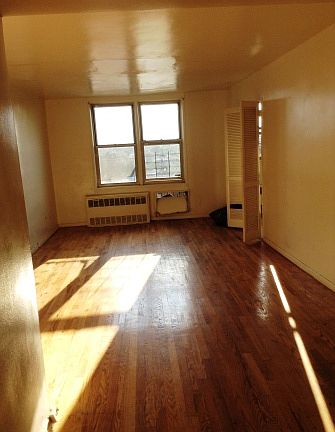 5th image of 251 E 29th St APT 4D