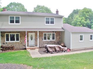 207 Mooney Rd, Flanders, NJ 07836