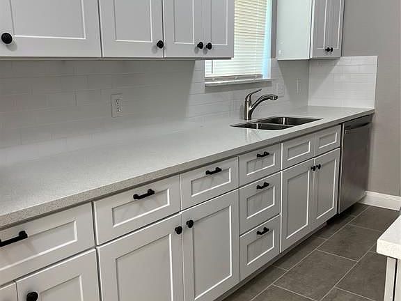 4th image of 6328 Tamar Dr