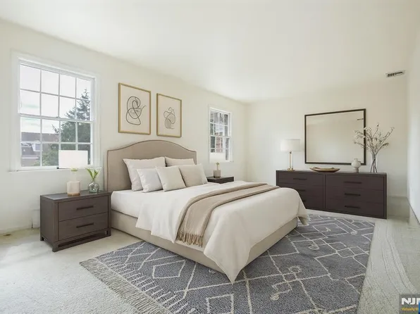 105B S Maple Ave, Park Ridge, NJ 07656