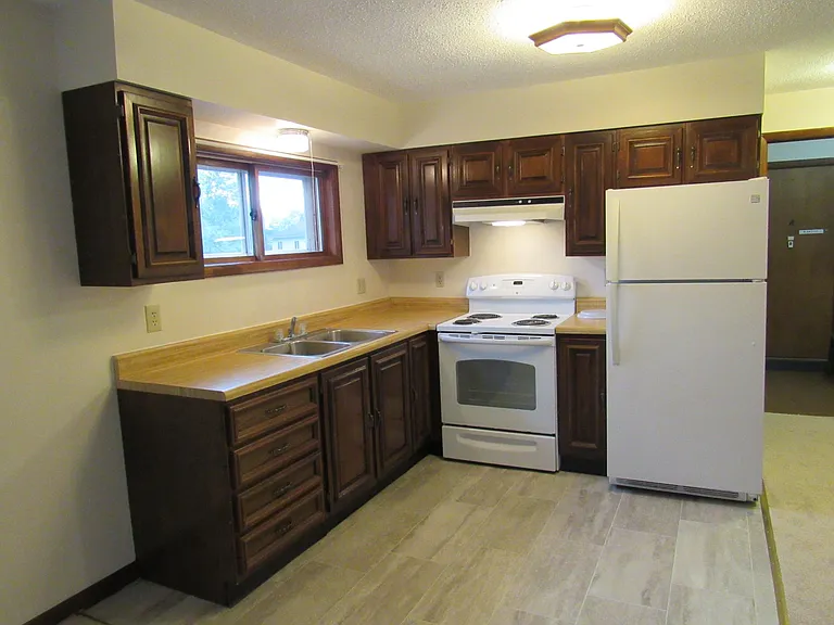 38 Hyde Park Dr #C — Photo 12