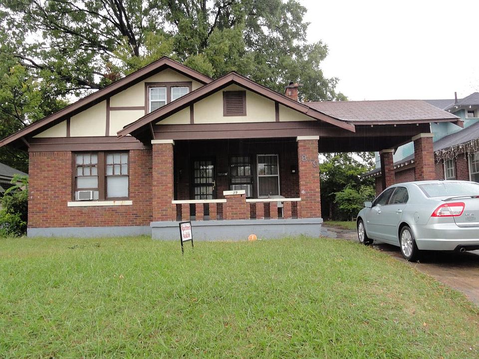 Front of Triplex Apartment