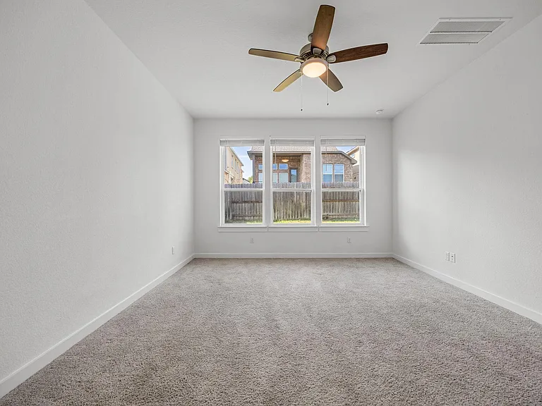 2145 Stampede Dr — Photo 16