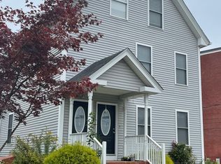 5 Maple St APT 2B, Derry, NH 03038