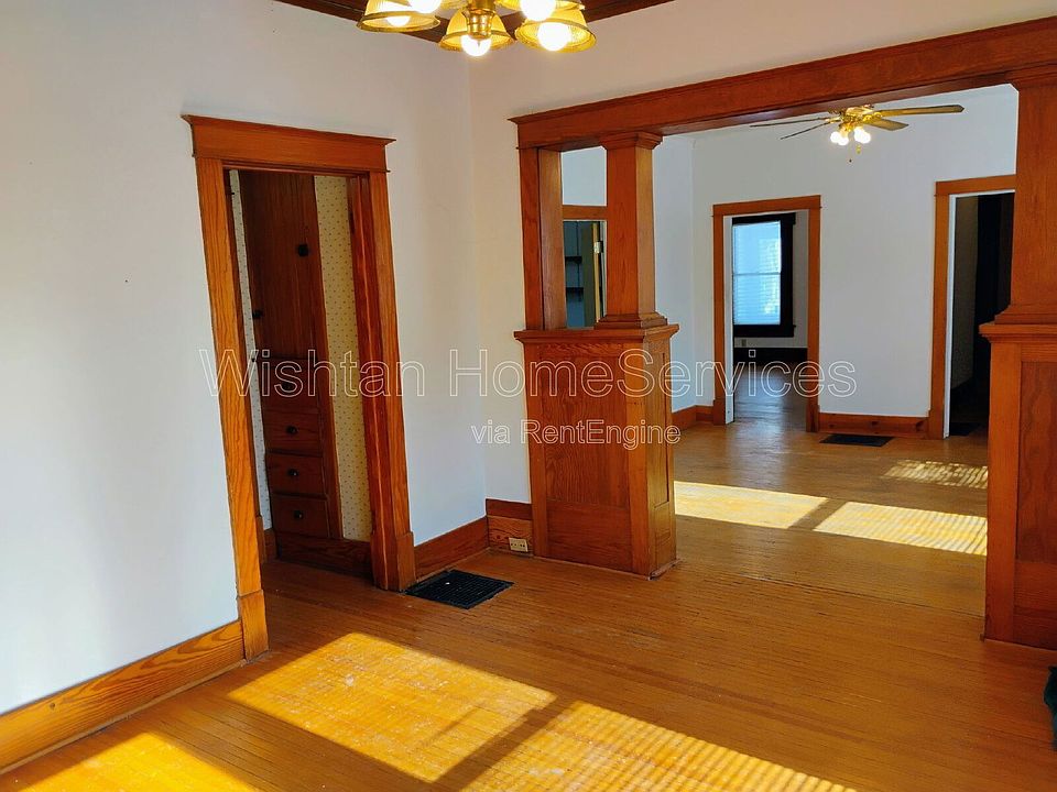 1st image of 1086 N Cedar St #1