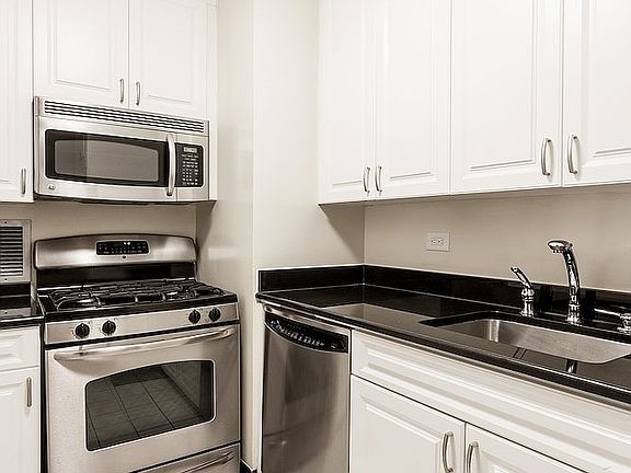 5th image of 182 E 95th St APT 29K