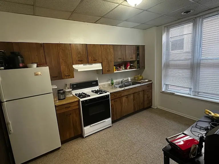 1062 W Polk St #3R — Photo 3