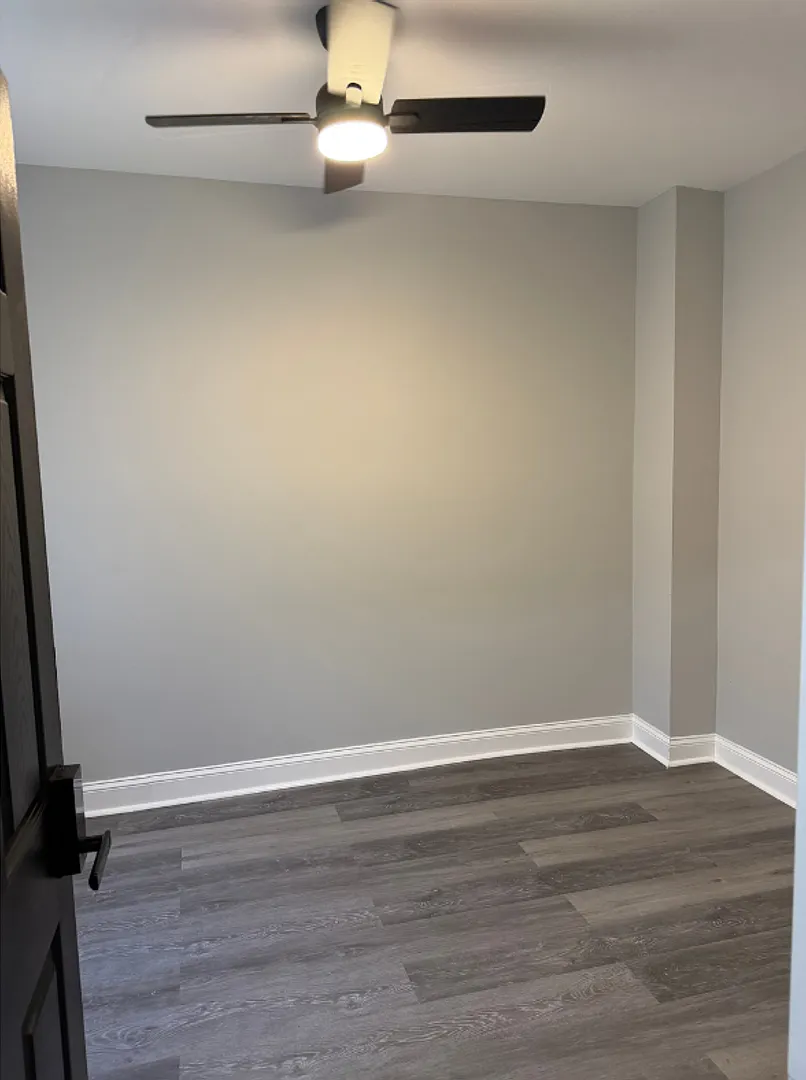 3317 Ravenwood Ave $500 Available (Shared Bath) — Photo 3