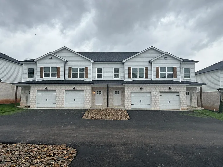 632 Cumberland Cir #1011 — Photo 5