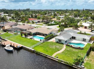 270 SW 18th Ct, Pompano Beach, FL 33060