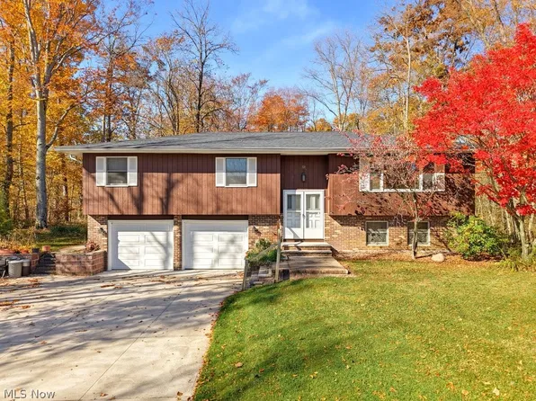 15678 Auburn Rd, Newbury, OH 44065