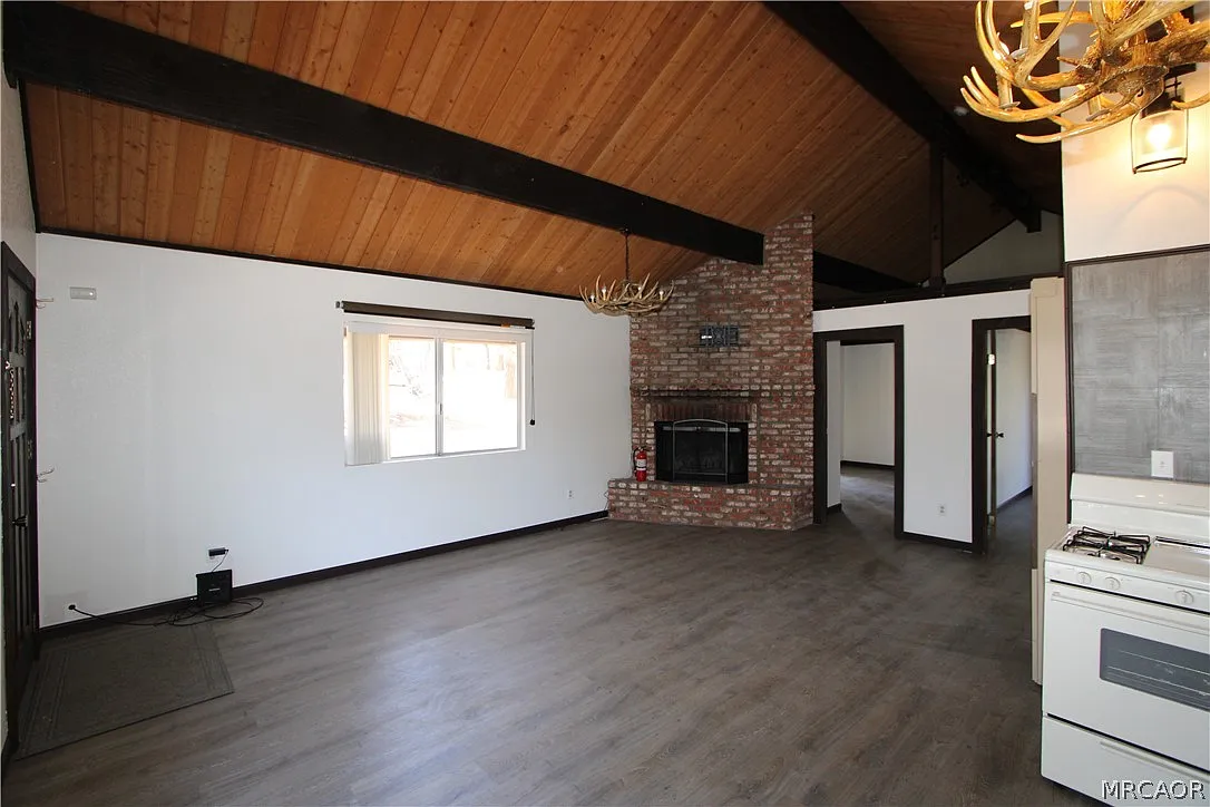 2 bed, 1.0 bath, 768 sqft, $1,550 — Photo 4