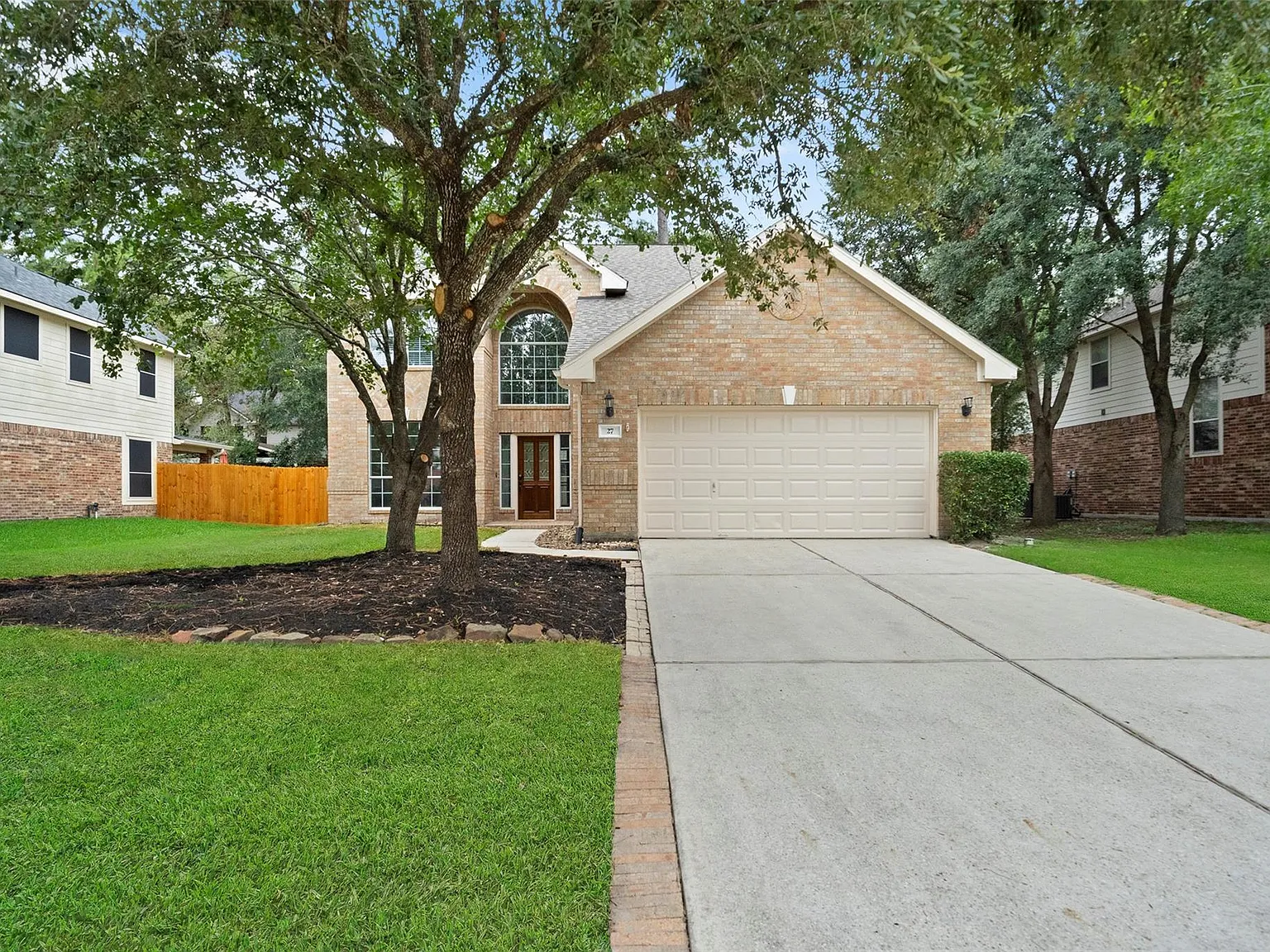 4 bed, 3.5 bath, 2775 sqft, $2,800 — Photo 1