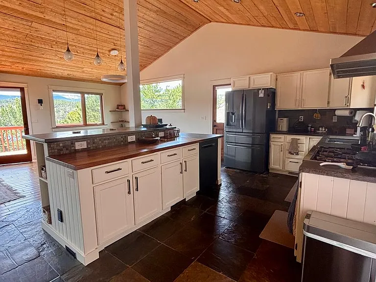 247 Alpine Dr — Photo 8