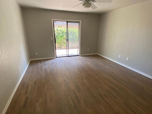 4th image of 2624 Silvertree Dr