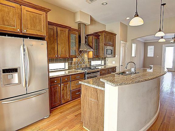 4th image of 5705 Petty St Ste C