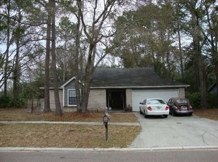 7923 Painted Oak Dr, Jacksonville, FL 32210