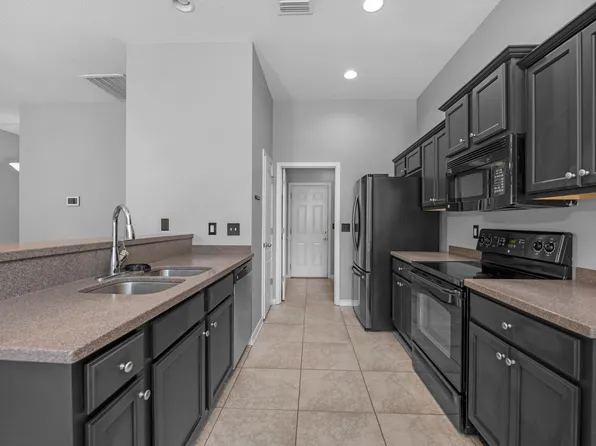 710 Glenn Pl, Fort Walton Beach, FL 32547