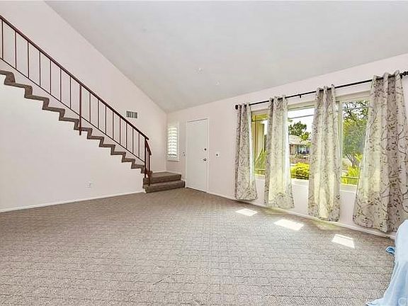3rd image of 15278 Laguna Ct