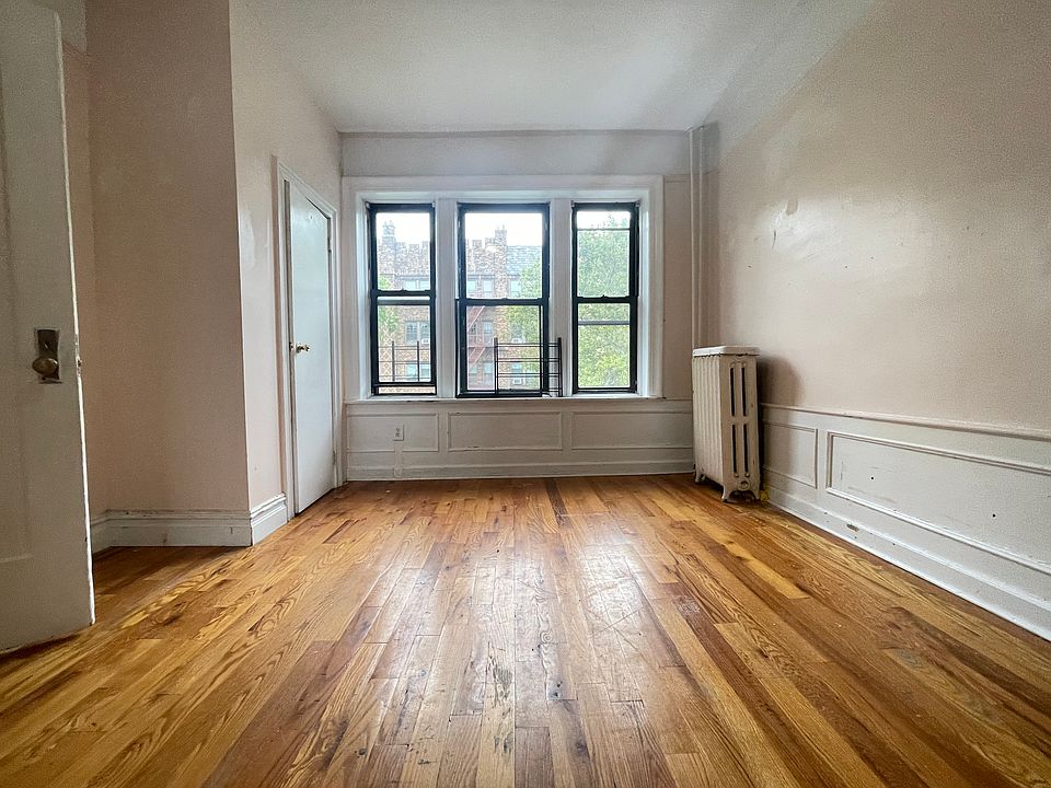 2nd image of 338 Fairmount Ave #32E