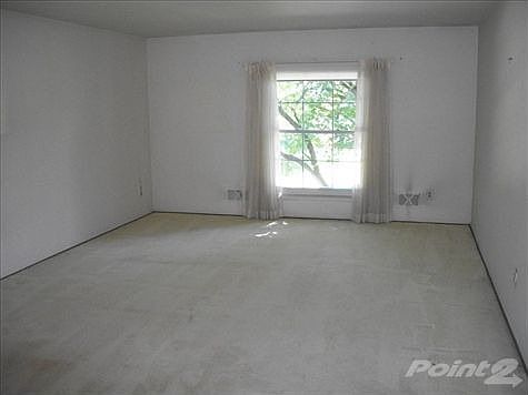 2nd image of 483 Weybridge Dr