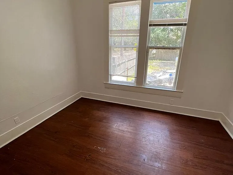 4125 Highland Ave — Photo 2