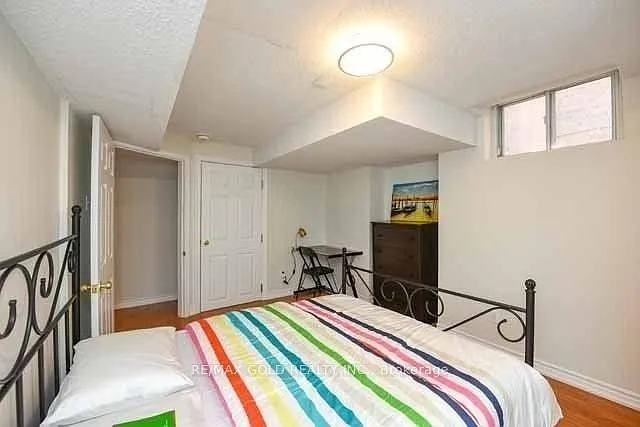 198 Harrowsmith Dr — Photo 11