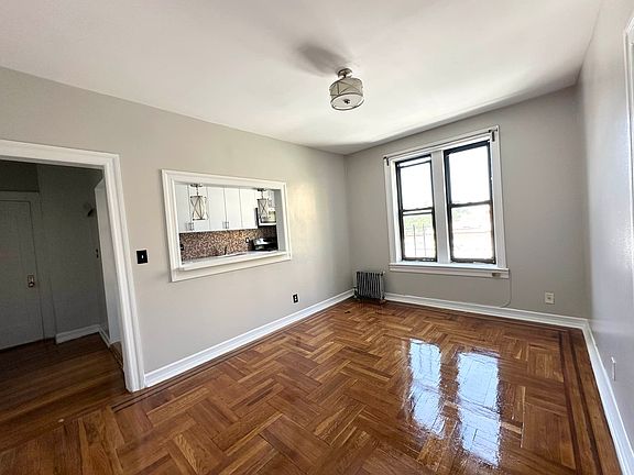 2nd image of 159 Bay 29 St #B19