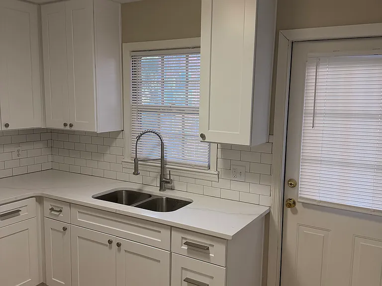 799 Marstevan Dr NE #801 — Photo 6
