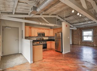 114 Front St APT 202, Quakertown, PA 18951