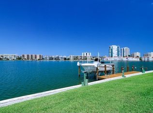 250 Mermaids Bight, Naples, FL 34103