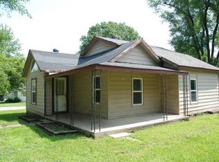 217 N Graham St, Centerview, MO 64019