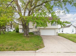 1115 E Cooper St, Maryville, MO 64468