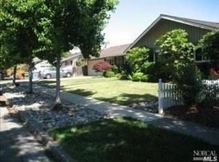 3622 Hacienda Dr, Santa Rosa, CA 95405