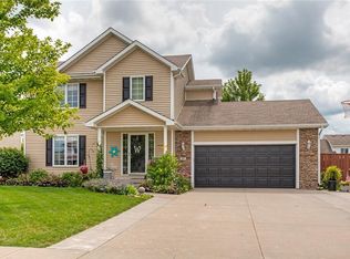 706 Cleveland Ave SE, Bondurant, IA 50035