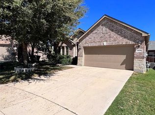 3525 Twin Pines Dr, Fort Worth, TX 76244