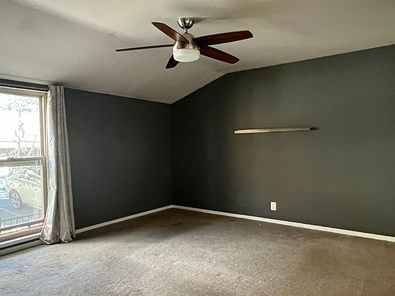 4th image of 2067 Ascot Dr Unit 243