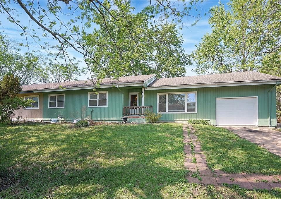 1st image of 409 Corral Dr