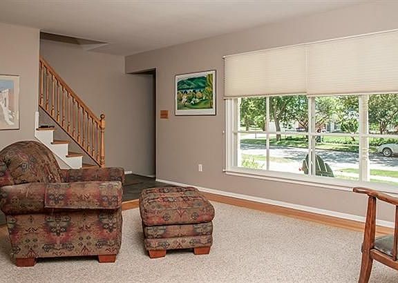 4th image of 3191 Bluett Dr