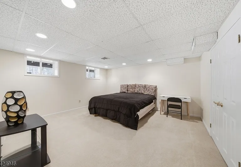 11 Rosewood Ln — Photo 43