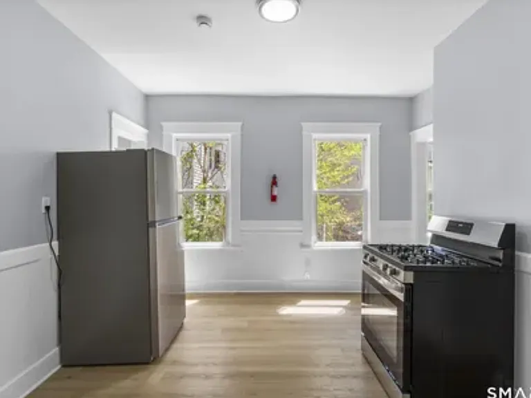 11 Young St #1 — Photo 17