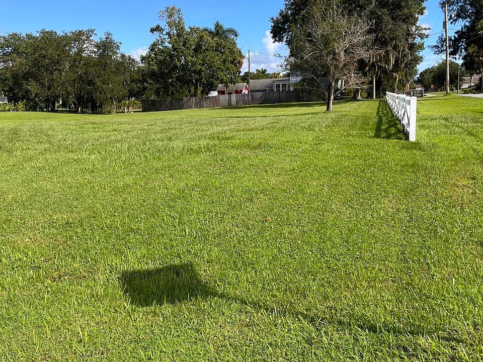 2nd image of 0 Tbd Court