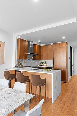 1st image of 231 W 20th St #7