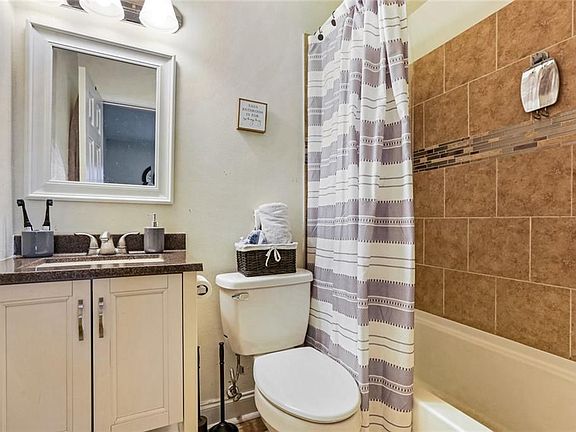 4th image of 2820 Bacchus Dr