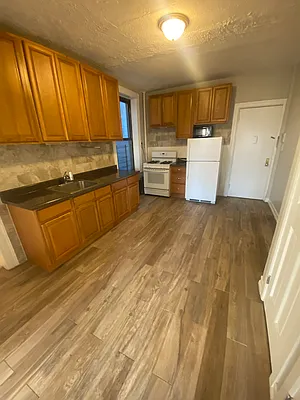 Rented by Real Street Inc | media 5