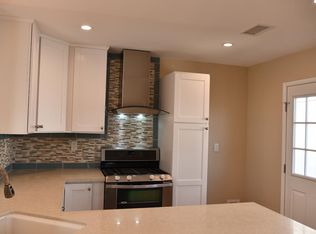 127 1/2 S Prospect Ave, Redondo Beach, CA 90277